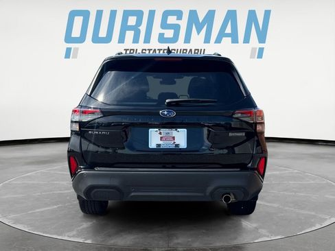 Certified 2025 Subaru Forester Touring AWD/4WD image 5