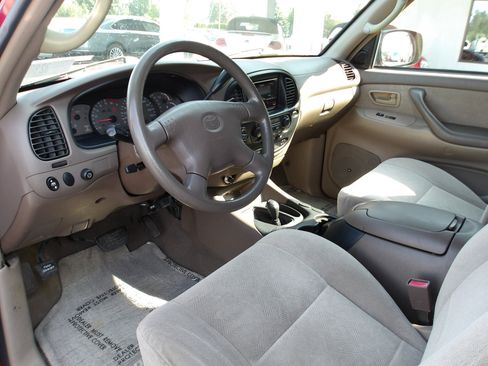 Used 2001 Toyota Sequoia SR5 image 9
