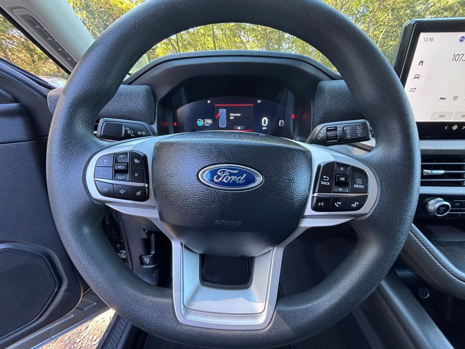 Used 2026 Ford Explorer Active AWD/4WD image 29
