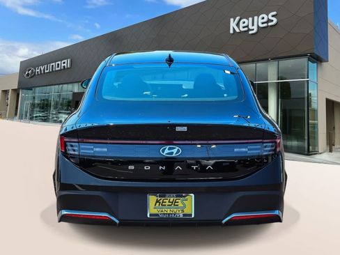 Certified 2025 Hyundai Sonata SE FWD image 6