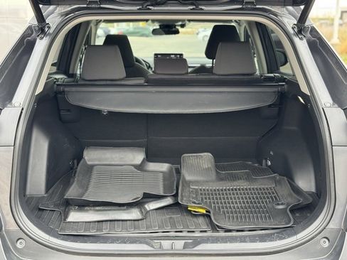 Certified 2022 Toyota RAV4 XLE image 38