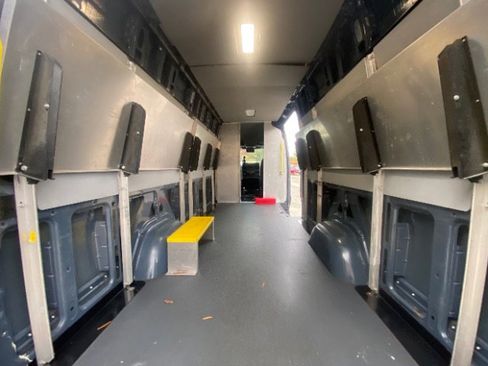 Used 2019 Mercedes-Benz Sprinter 170 image 10