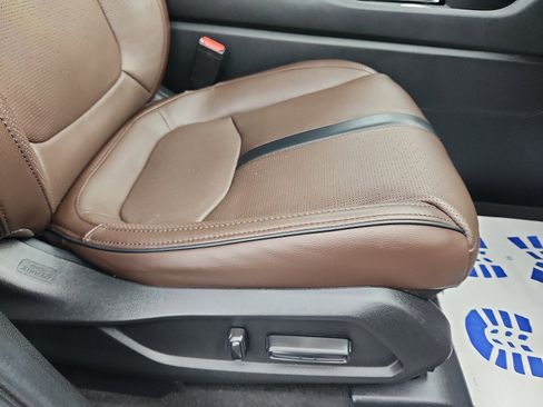 Used 2023 Honda Pilot Elite image 36