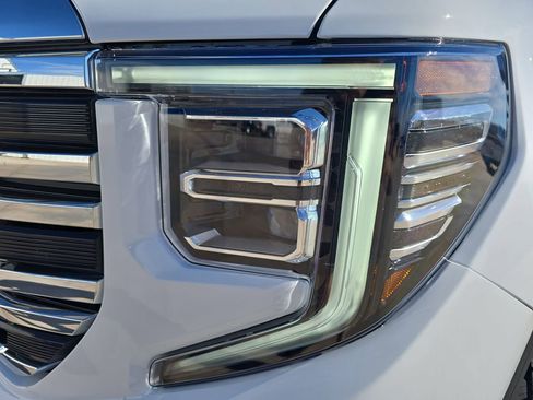 New 2026 GMC Sierra 1500 SLT w/ SLT Premium Package AWD/4WD image 30