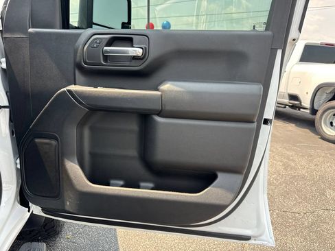 Used 2024 Chevrolet Silverado 2500 Custom w/ Custom Convenience Package AWD/4WD image 15