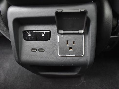 Certified 2025 Cadillac Optiq Sport 2 w/ LPO, Floor Liner Package image 32