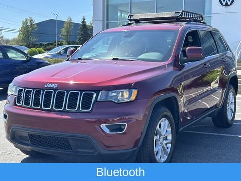 Used 2021 Jeep Grand Cherokee Laredo X AWD/4WD image 3
