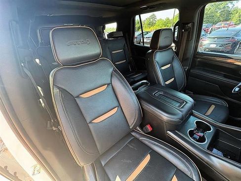 Used 2023 GMC Yukon AT4 AWD/4WD image 41