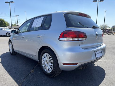 Used 2013 Volkswagen Golf 4-Door FWD image 7