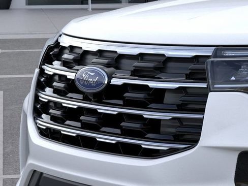 New 2026 Ford Explorer Active w/ Active Comfort Package AWD/4WD image 17