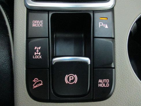 Used 2021 Kia Sportage SX image 25