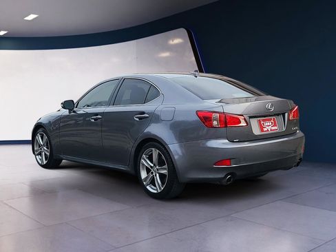 Used 2013 Lexus IS 250 4dr Sport Sdn Auto RWD w/ Premium Pkg Value Edition image 3