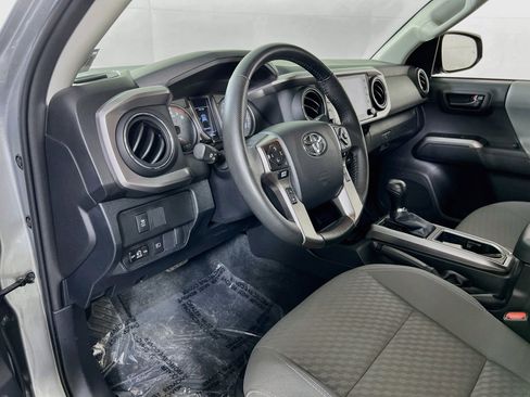 Used 2023 Toyota Tacoma SR5 w/ Technology Package AWD/4WD image 9