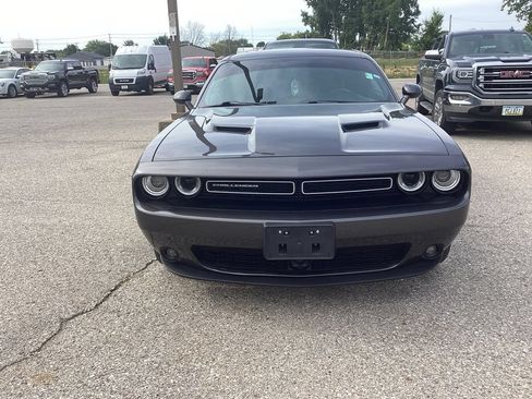 Used 2018 Dodge Challenger SXT Plus RWD image 2