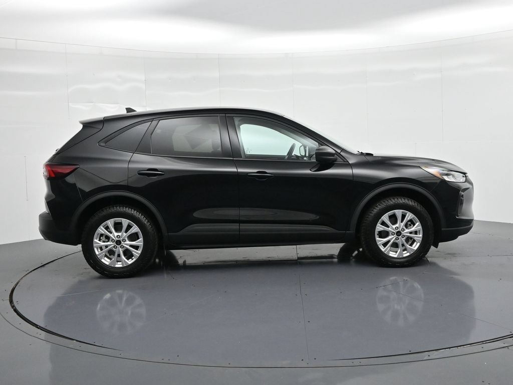 Used 2025 Ford Escape Active w/ Cold Weather Package AWD/4WD image 5