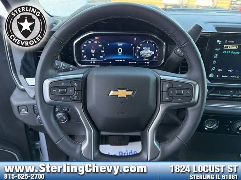 Used 2024 Chevrolet Silverado 1500 LT image 16