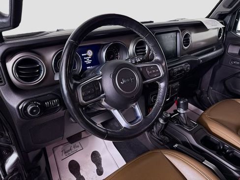 Used 2020 Jeep Wrangler Unlimited Rubicon w/ Uconnect 4C Nav & Sound Group image 9