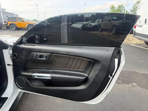 Used 2017 Ford Mustang GT Premium RWD image 35