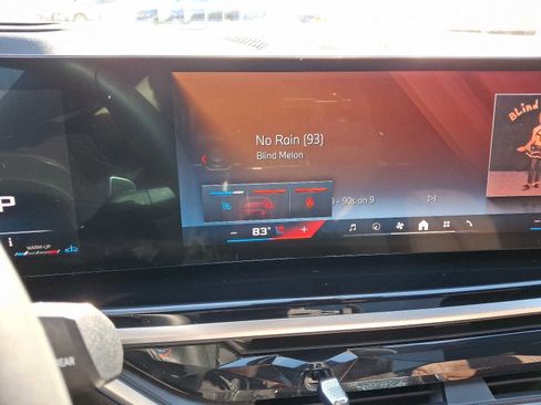 Used 2025 BMW X5 M60i w/ Executive Package image 25