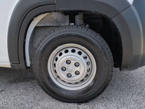 Used 2025 RAM ProMaster 2500 w/ Convenience Group FWD image 10