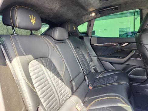 Used 2022 Maserati Levante F Tributo AWD/4WD image 19