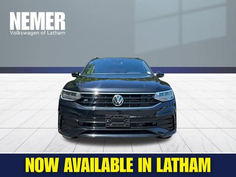 Certified 2024 Volkswagen Tiguan SE R-Line AWD/4WD image 6