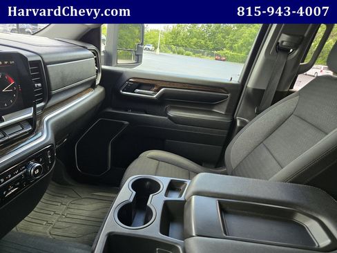 Used 2024 GMC Sierra 2500 SLE AWD/4WD image 14