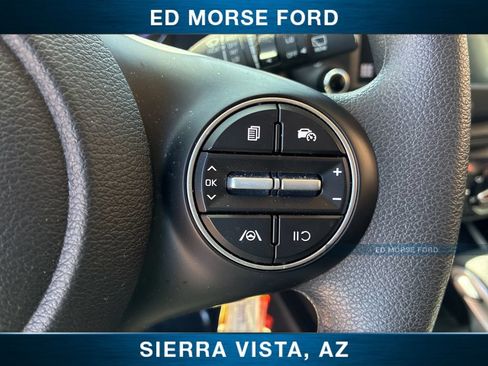 Used 2025 Kia Soul LX FWD image 26