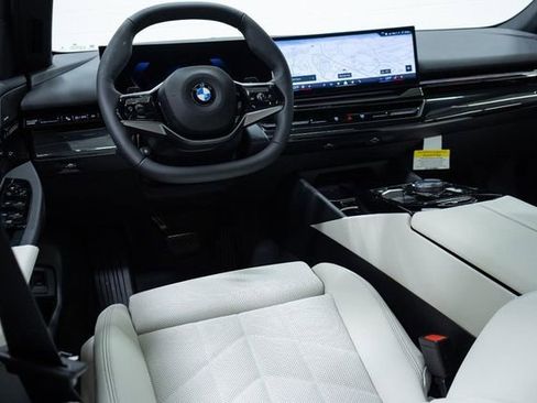 New 2026 BMW 530i xDrive image 22