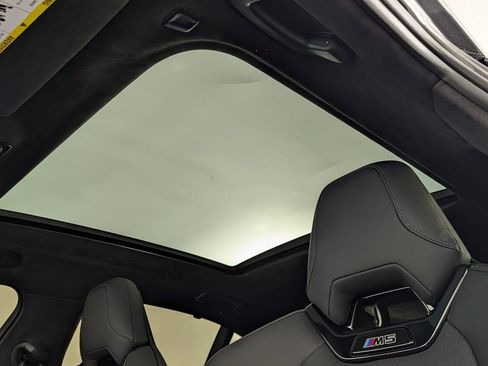 Used 2026 BMW M5 image 31