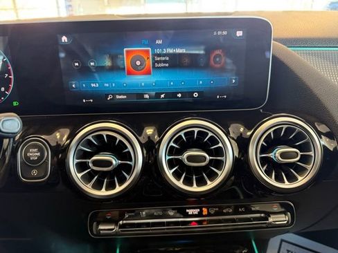 Used 2021 Mercedes-Benz GLA 250 4MATIC image 15