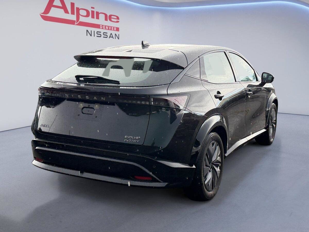 Used 2024 Nissan Ariya AWD image 5