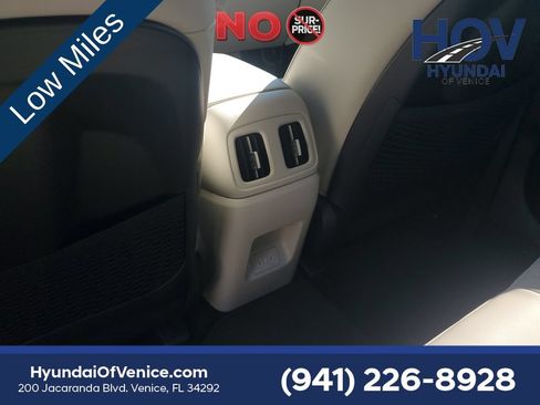 Used 2025 Hyundai Tucson Limited FWD image 14