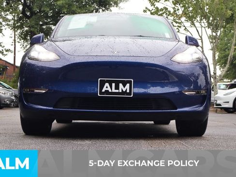 Used 2023 Tesla Model Y Long Range AWD/4WD image 3