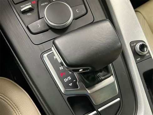 Used 2017 Audi A4 2.0T Premium image 16