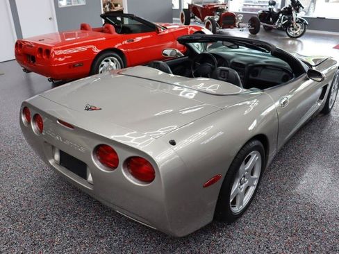 Used 1998 Chevrolet Corvette Convertible w/ Memory Pkg RWD image 6