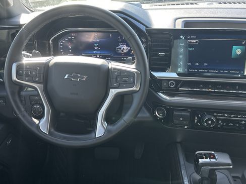 Used 2025 Chevrolet Silverado 1500 LT Trail Boss w/ Convenience Package II image 25