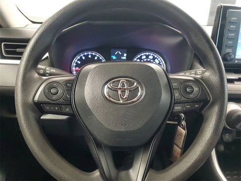 Certified 2022 Toyota RAV4 LE image 19