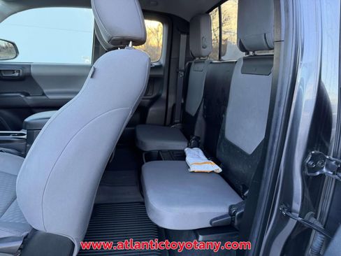 Used 2022 Toyota Tacoma SR w/ SX Package image 14