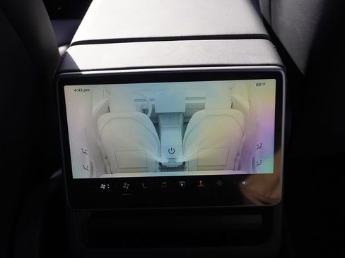 Used 2024 Tesla Model 3 Standard Range RWD image 28