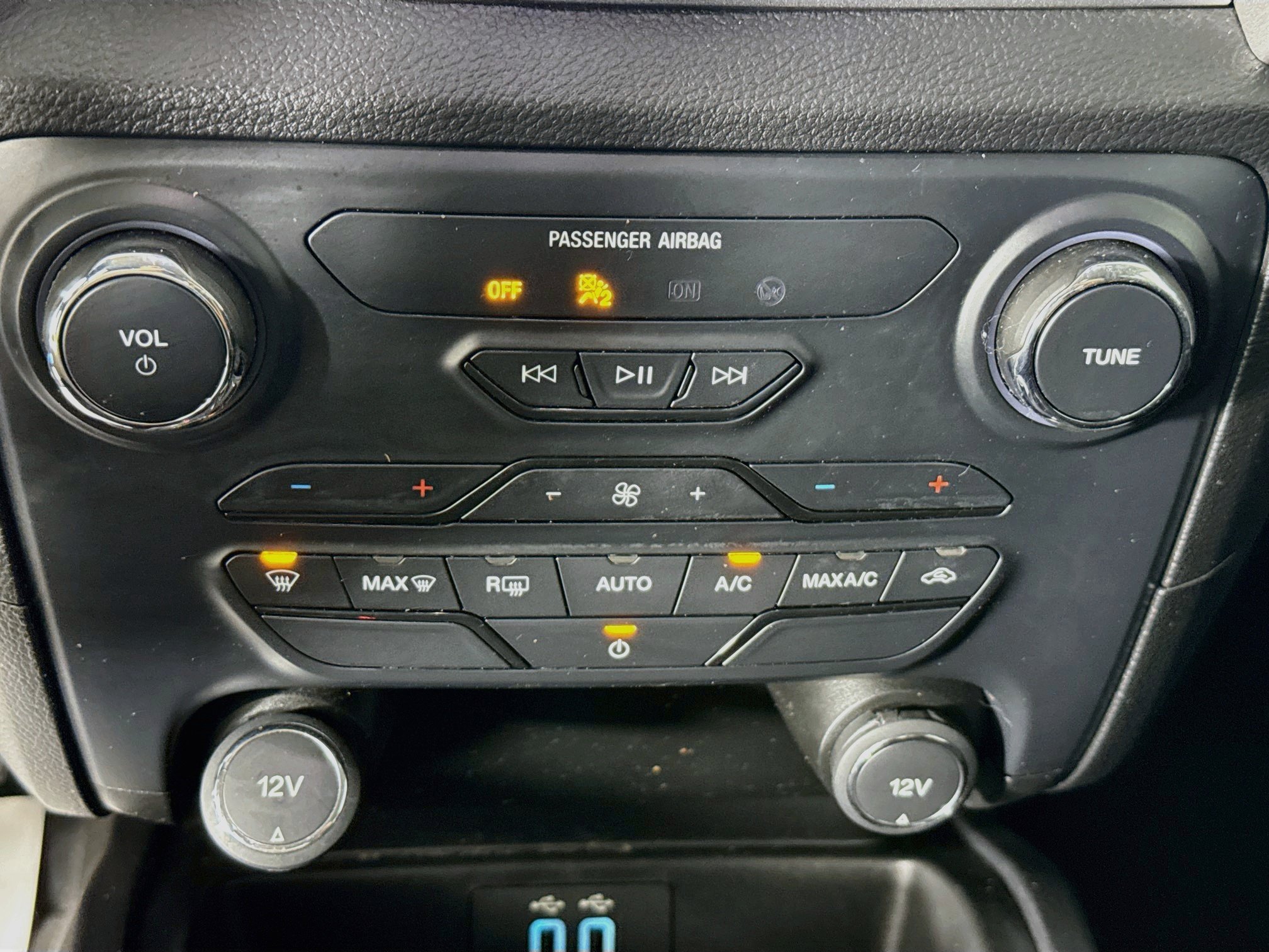 Used 2020 Ford Ranger XLT w/ Equipment Group 301A Mid AWD/4WD image 17