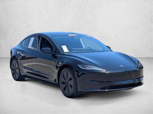 Used 2024 Tesla Model 3 Long Range RWD image 3