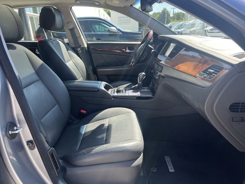 Used 2014 Hyundai Equus Signature RWD image 35