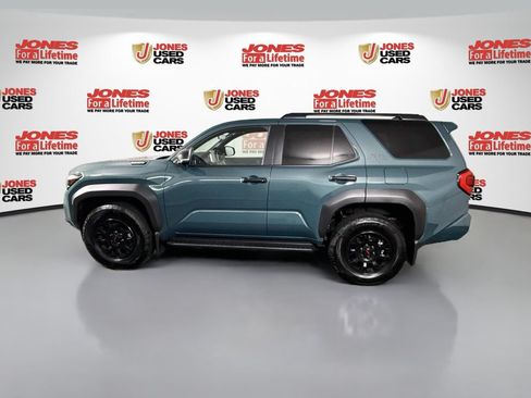 Used 2025 Toyota 4Runner TRD Off-Road Premium AWD/4WD image 16