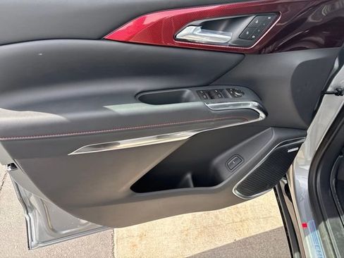 New 2026 Chevrolet Traverse RS w/ LPO, Floor Liner Package image 10