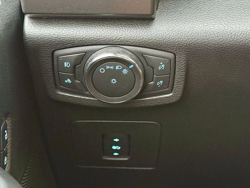 Used 2016 Ford F150 XLT w/ Equipment Group 302A Luxury AWD/4WD image 20