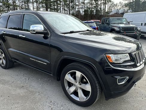 Used 2014 Jeep Grand Cherokee Overland w/ Trailer Tow Group IV image 5