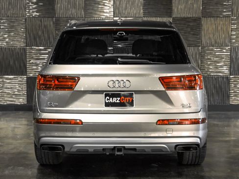 Used 2017 Audi Q7 3.0T Prestige w/ Prestige Package image 11