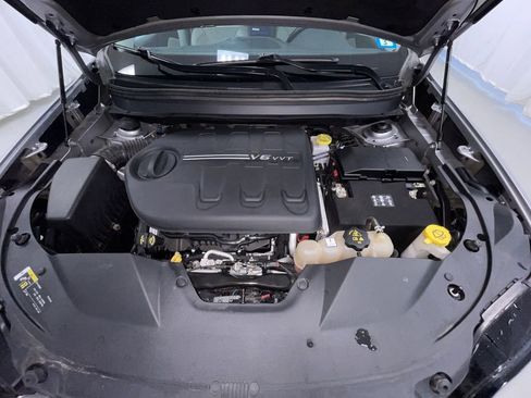 Used 2020 Jeep Cherokee Limited w/ Technology Group image 14