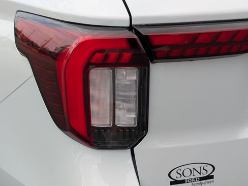 New 2026 Ford Explorer ST-Line image 12